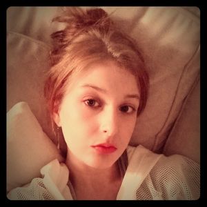 Meet your Posher, Evelyn